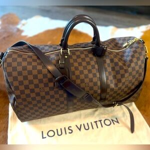 Louis Vuitton Keepall 55 Bandouliere strap cabin size duffle weekend travel bag
